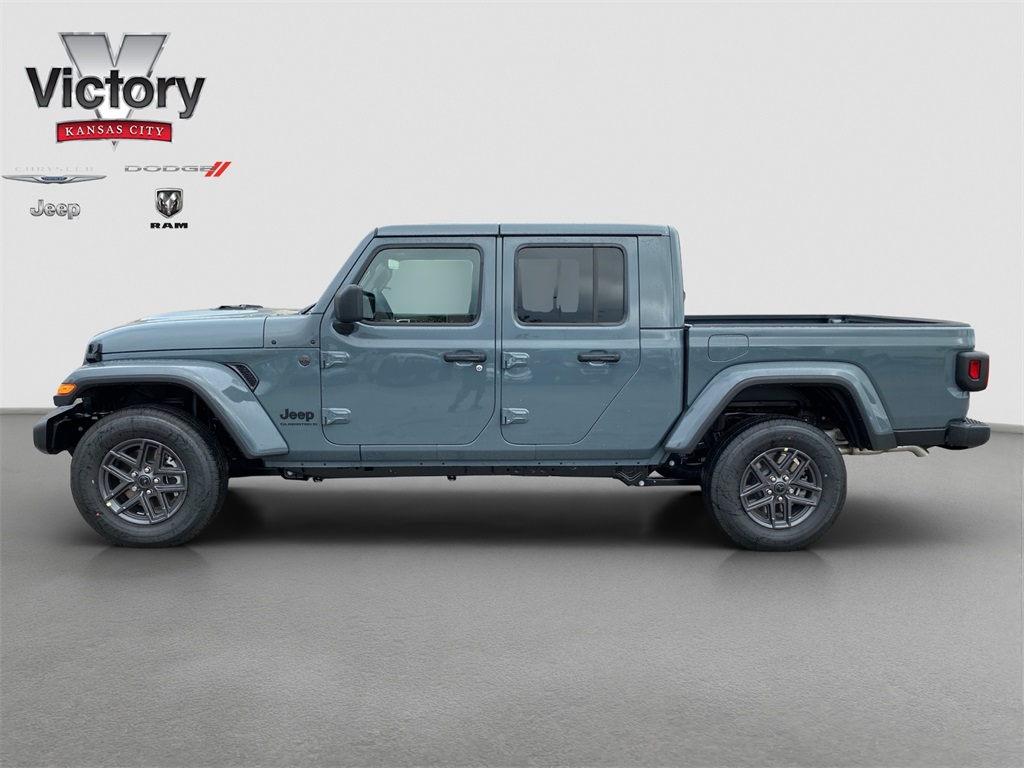 2025 Jeep Gladiator Sport S photo 4