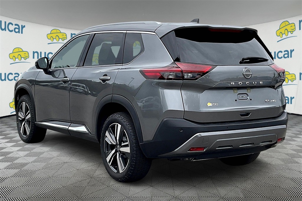 2023 Nissan Rogue SL photo 3