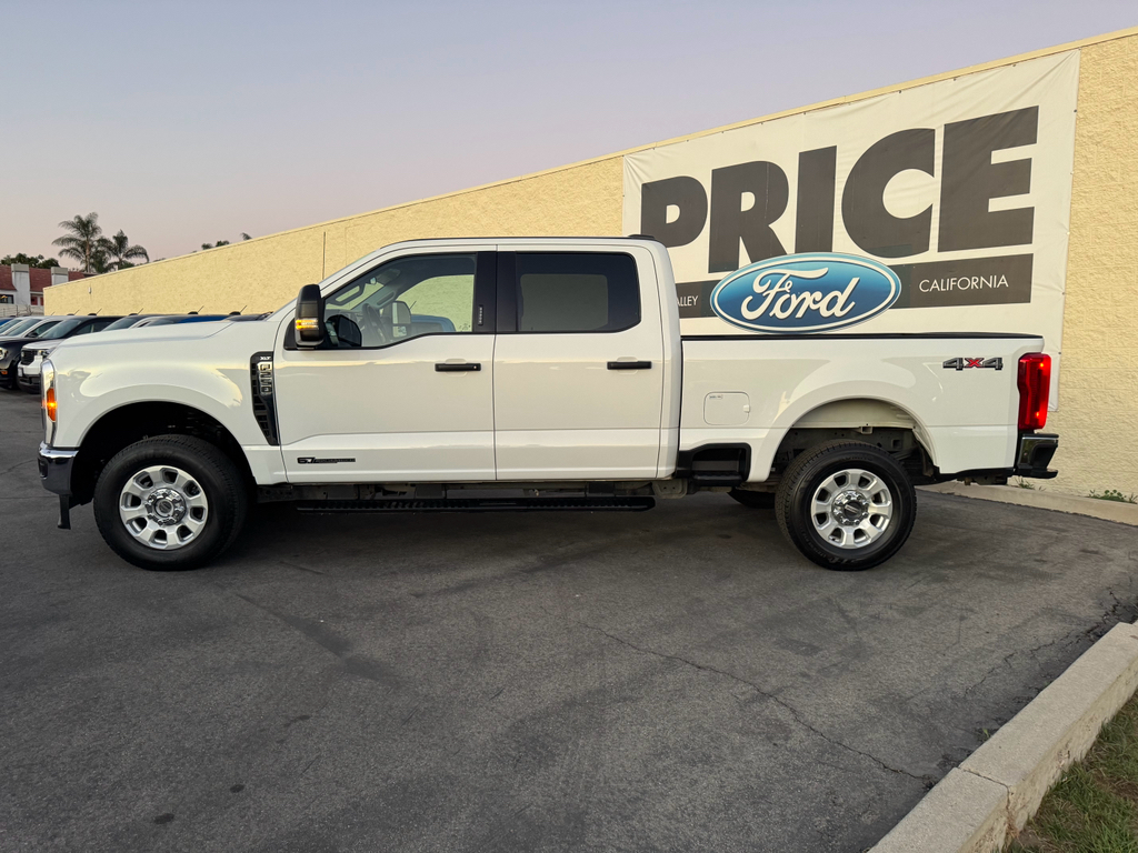 2024 Ford F-250 XLT photo 3