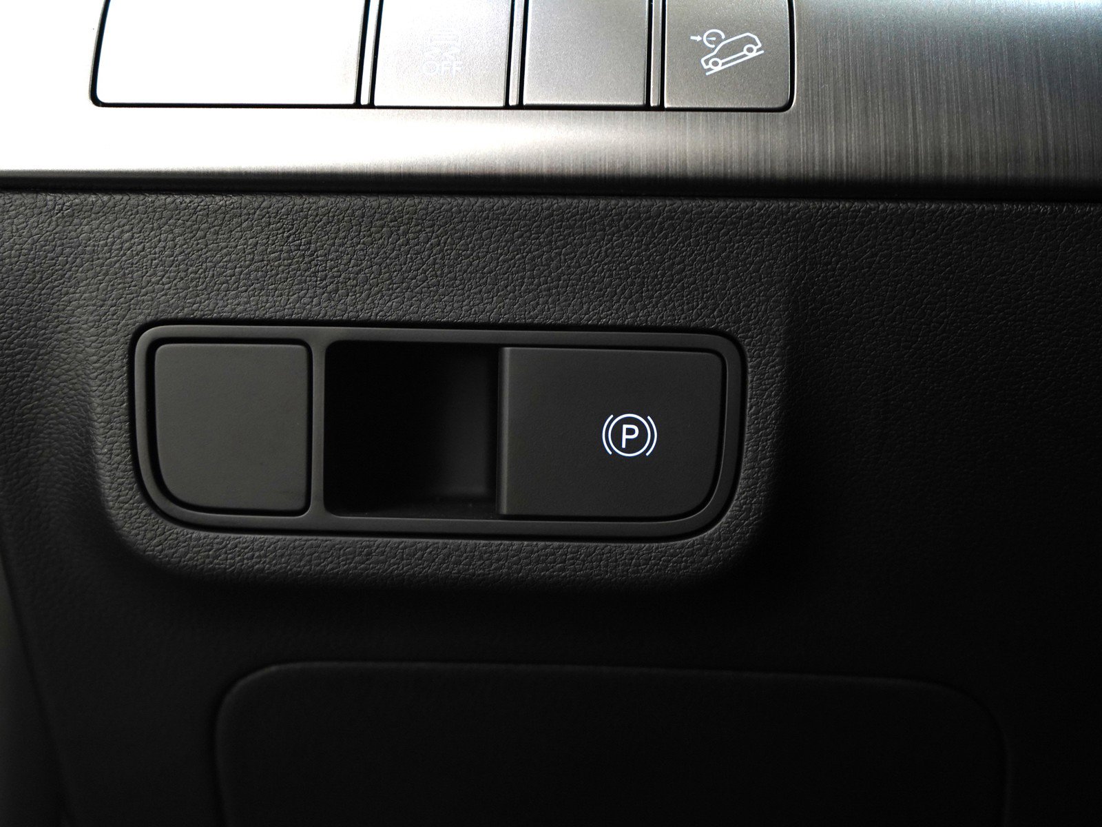 2025 Hyundai Kona SEL photo 26
