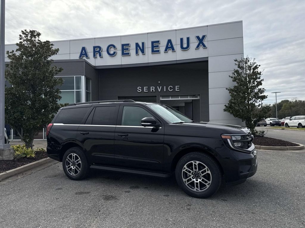 2025 Ford Expedition Active's photo