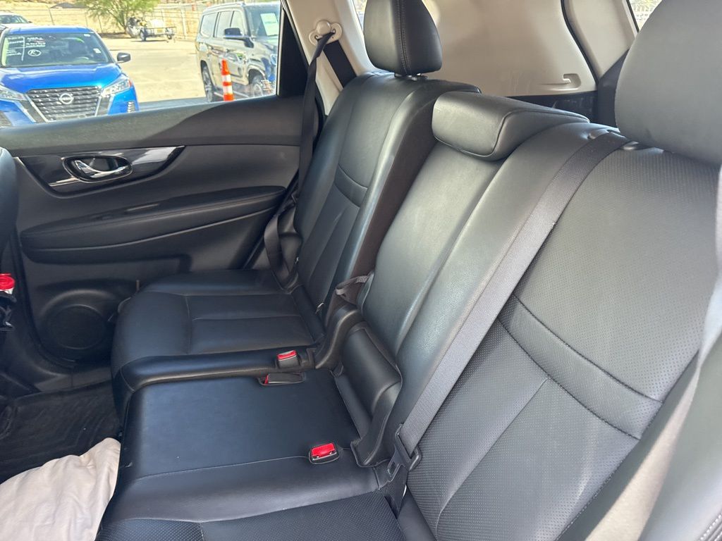 2018 Nissan Rogue SL photo 12
