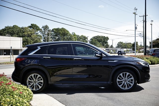 2024 Infiniti QX50 Luxe photo 8