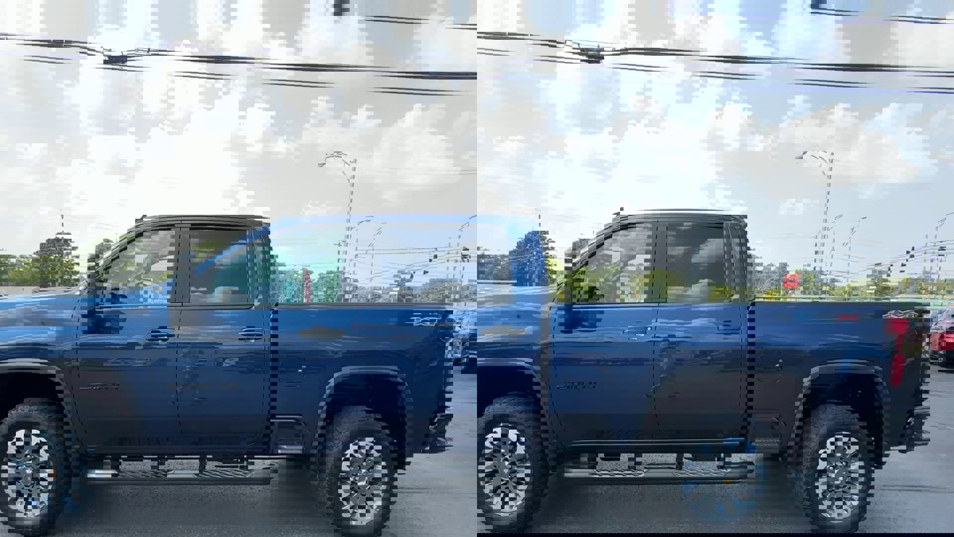 2023 Chevrolet Silverado 2500HD Custom photo 4