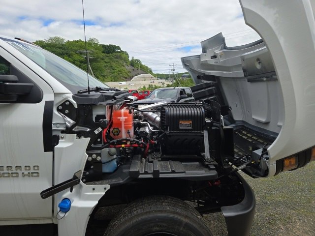 2024 Chevrolet Silverado 5500HD Work Truck photo 12