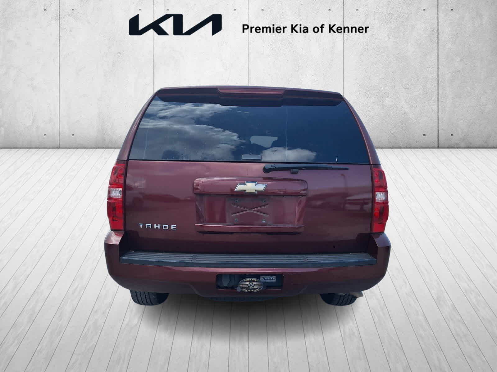 2009 Chevrolet Tahoe LS photo 3