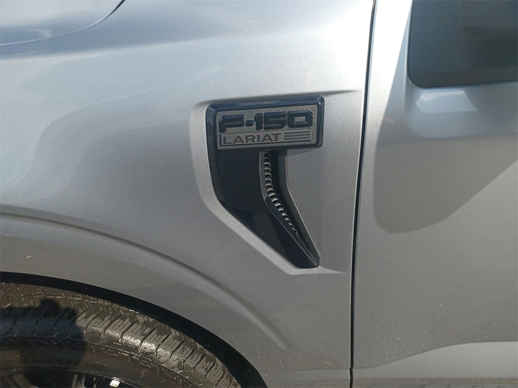 2025 Ford F-150 Lariat photo 9