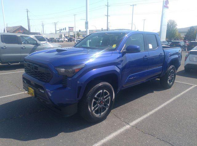 2025 Toyota Tacoma TRD Sport photo 3