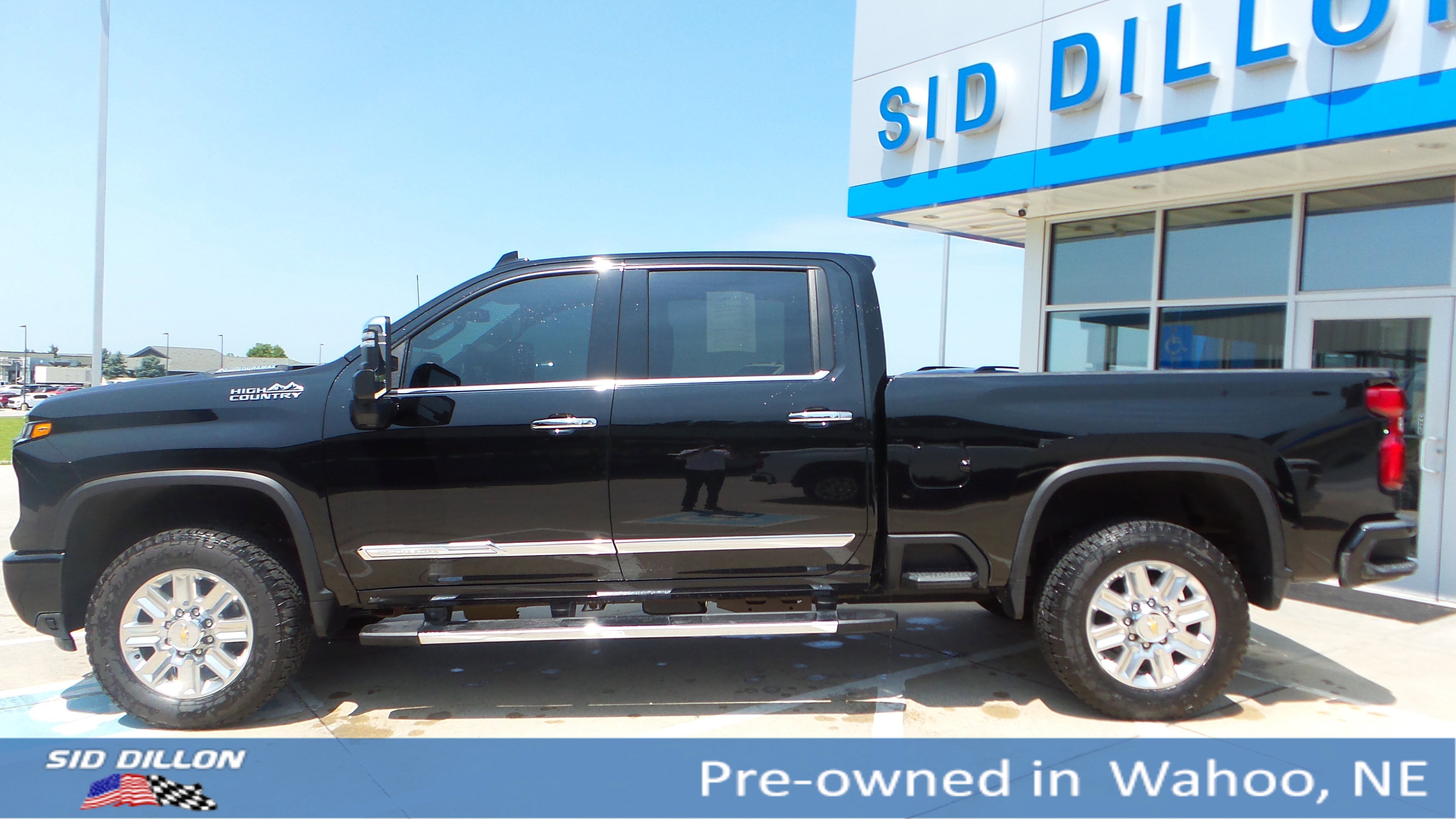 2024 Chevrolet Silverado 2500HD High Country photo 2