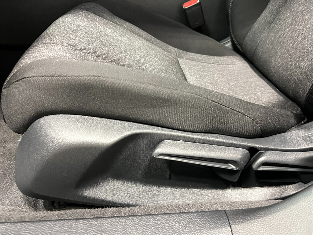 2025 Honda Accord LX photo 12