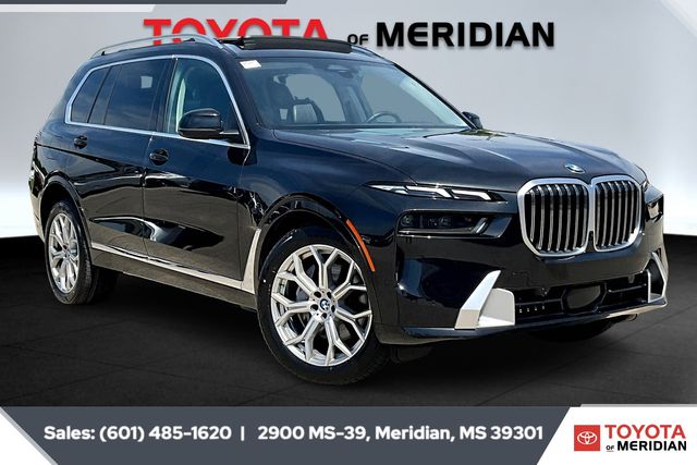 2023 BMW X7 40i's photo