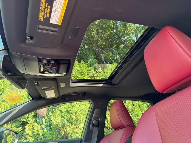 2022 Lexus NX 350h Luxury photo 18