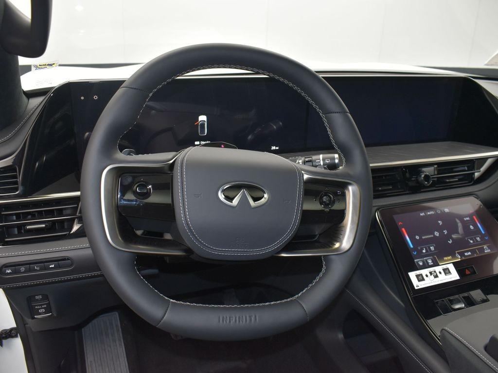 2026 Infiniti QX80 photo 11