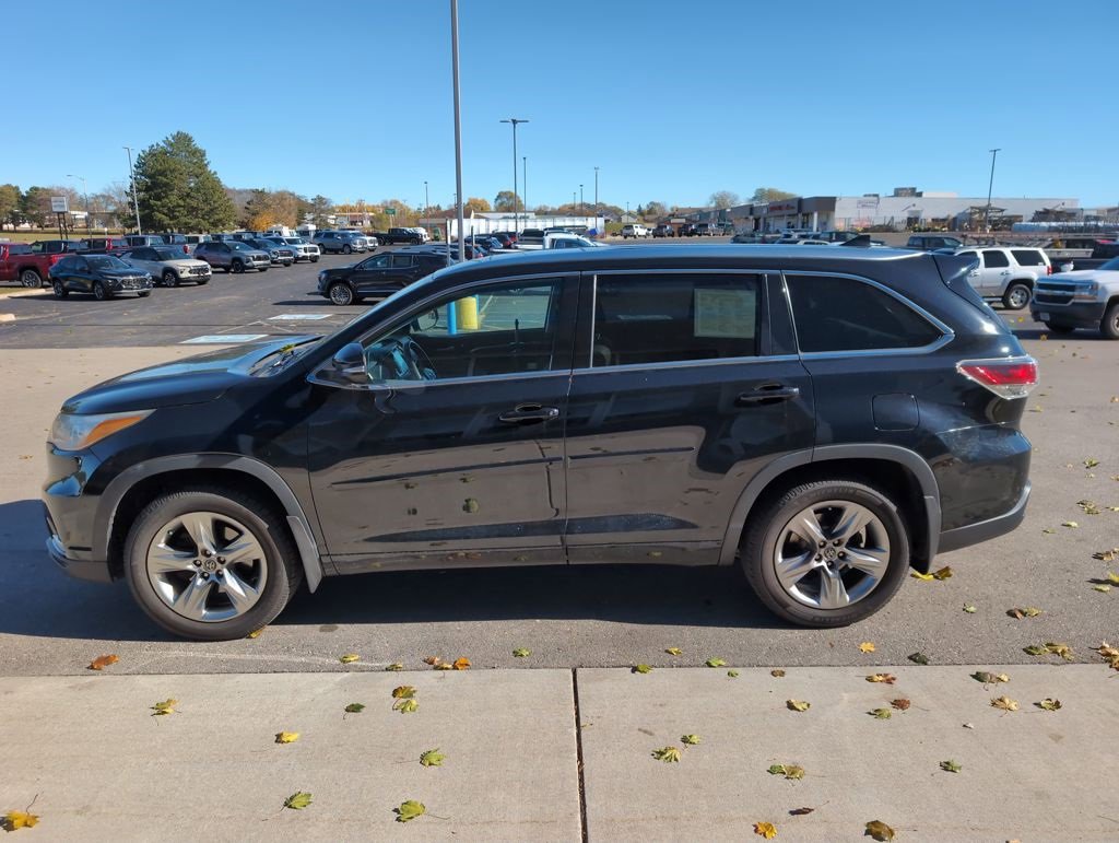 2016 Toyota Highlander Limited photo 4