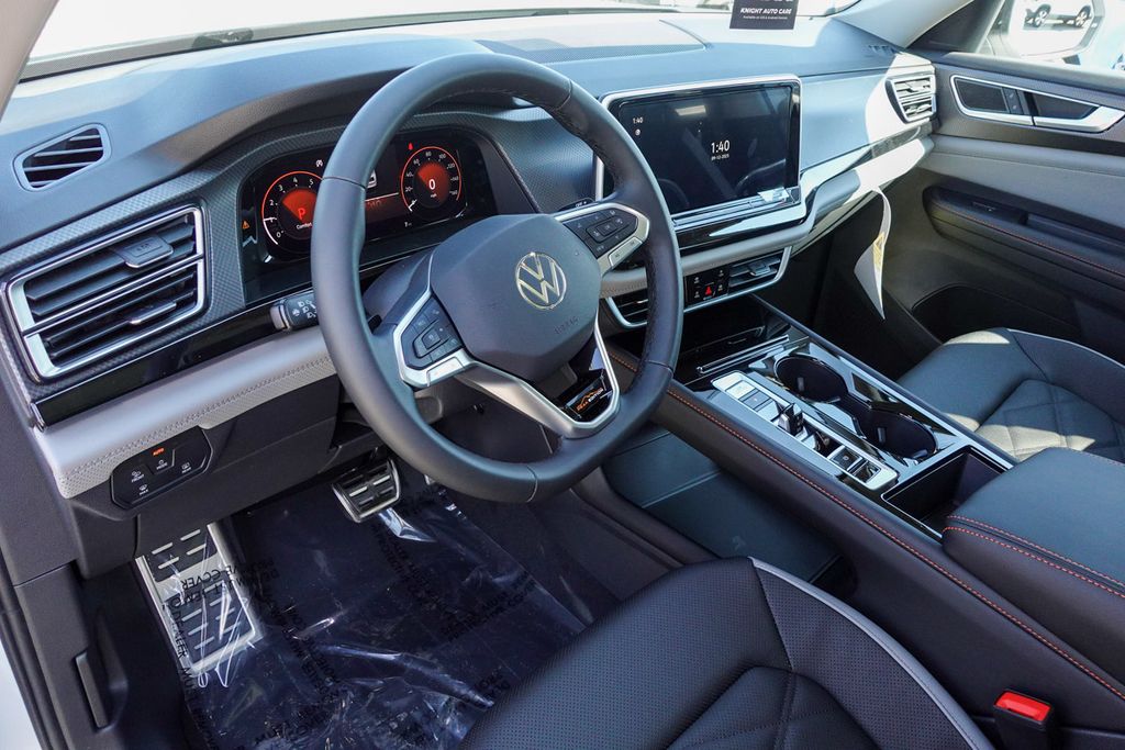 2026 Volkswagen Atlas Peak Edition SE photo 10