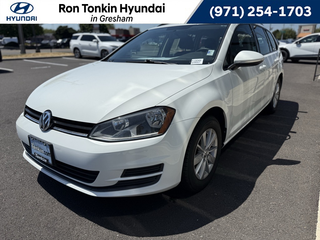 2017 Volkswagen Golf SportWagen