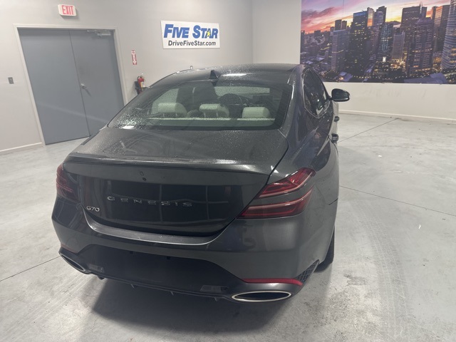2024 Genesis G70 2.5T photo 6