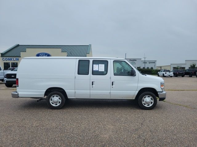 2013 Ford E-150 photo 11