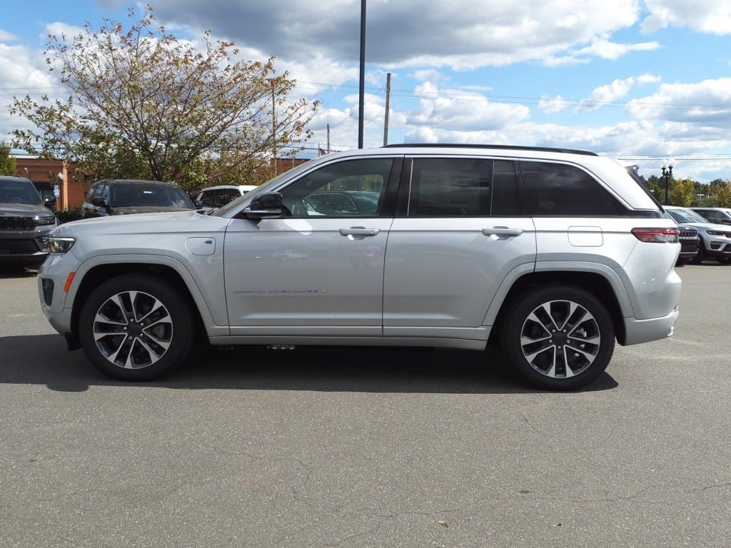 2024 Jeep Cherokee Overland 4xe photo 19