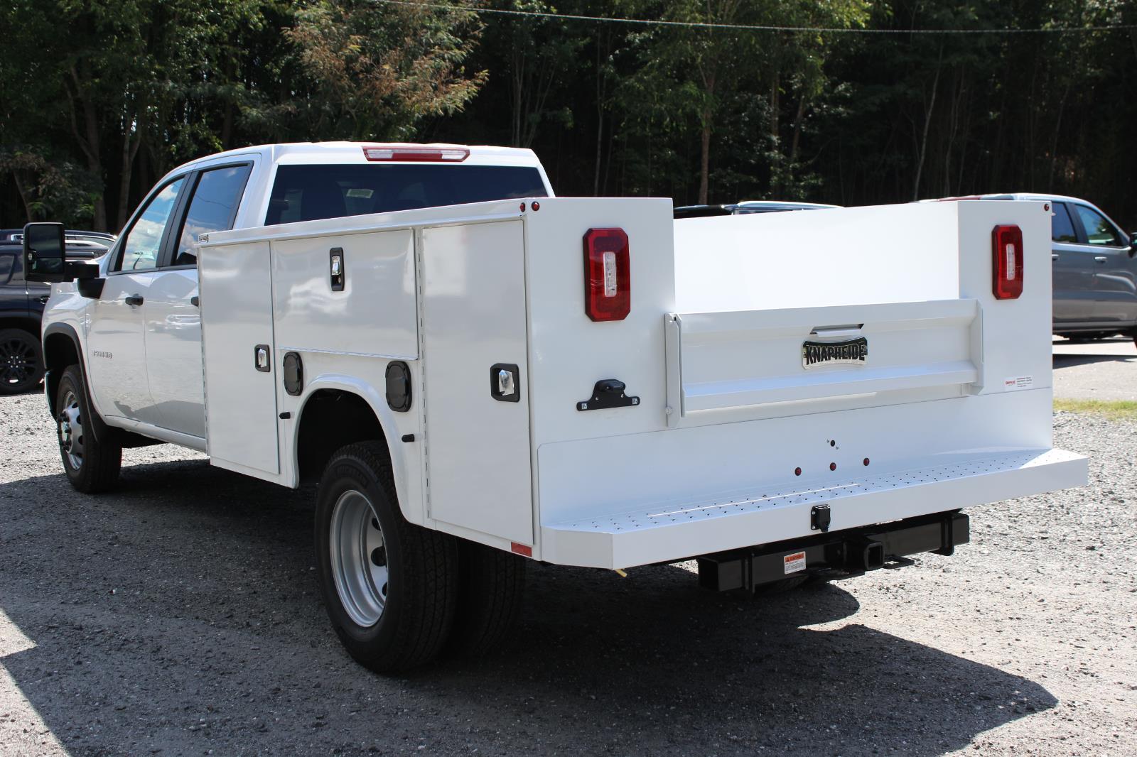 2025 Chevrolet Silverado 3500HD Work Truck photo 3