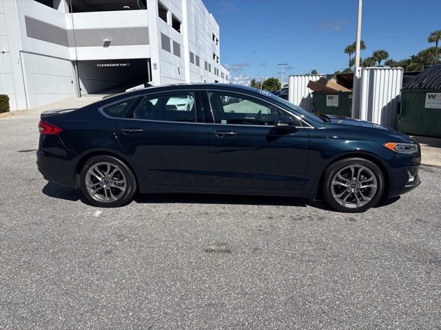 2020 Ford Fusion Hybrid Titanium photo 3