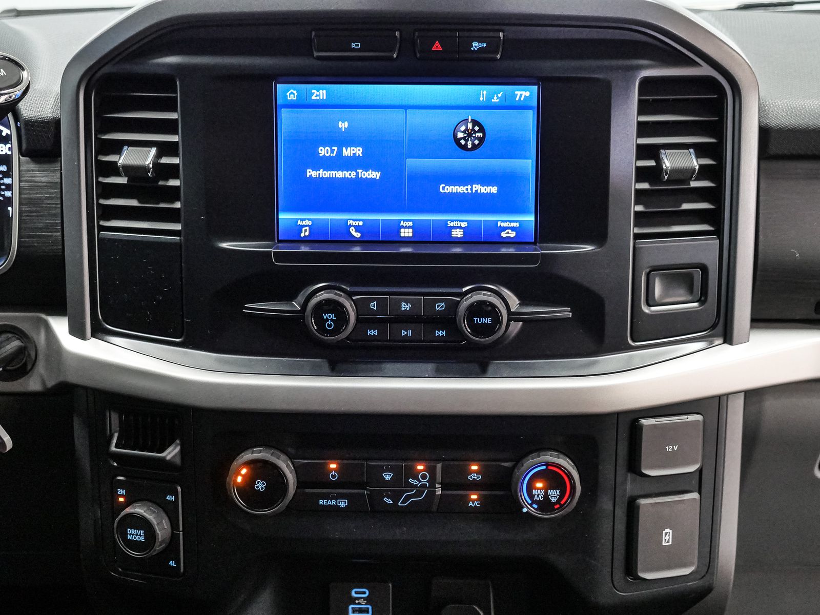 2022 Ford F-150 XLT photo 22
