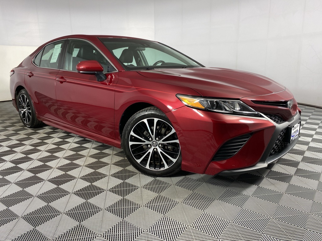 2018 Toyota Camry SE photo 10