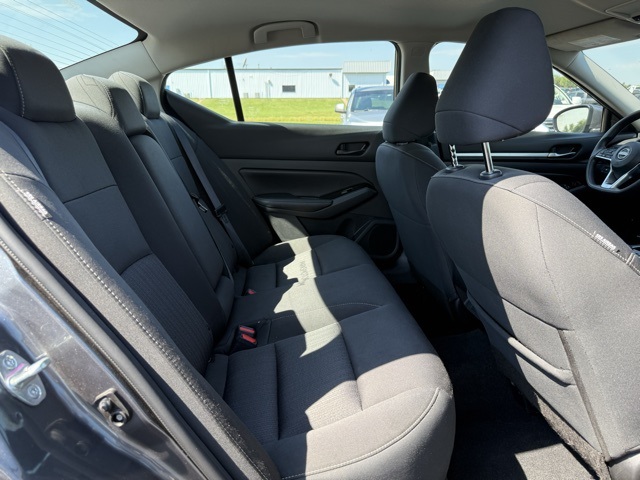 2023 Nissan Altima 2.5 SV photo 10