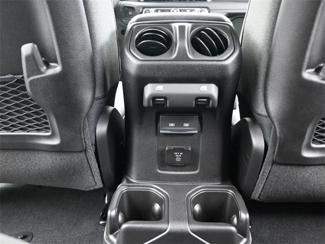 2025 Jeep Wrangler Rubicon photo 24