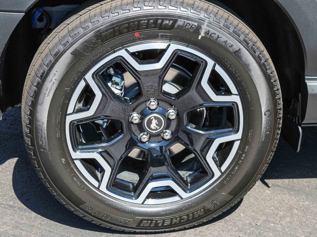 2025 Ford Bronco Sport Outer Banks photo 9
