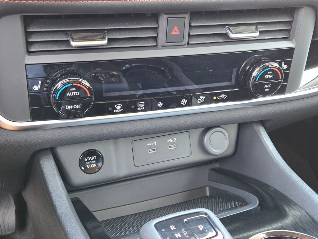 2026 Nissan Rogue SV photo 25