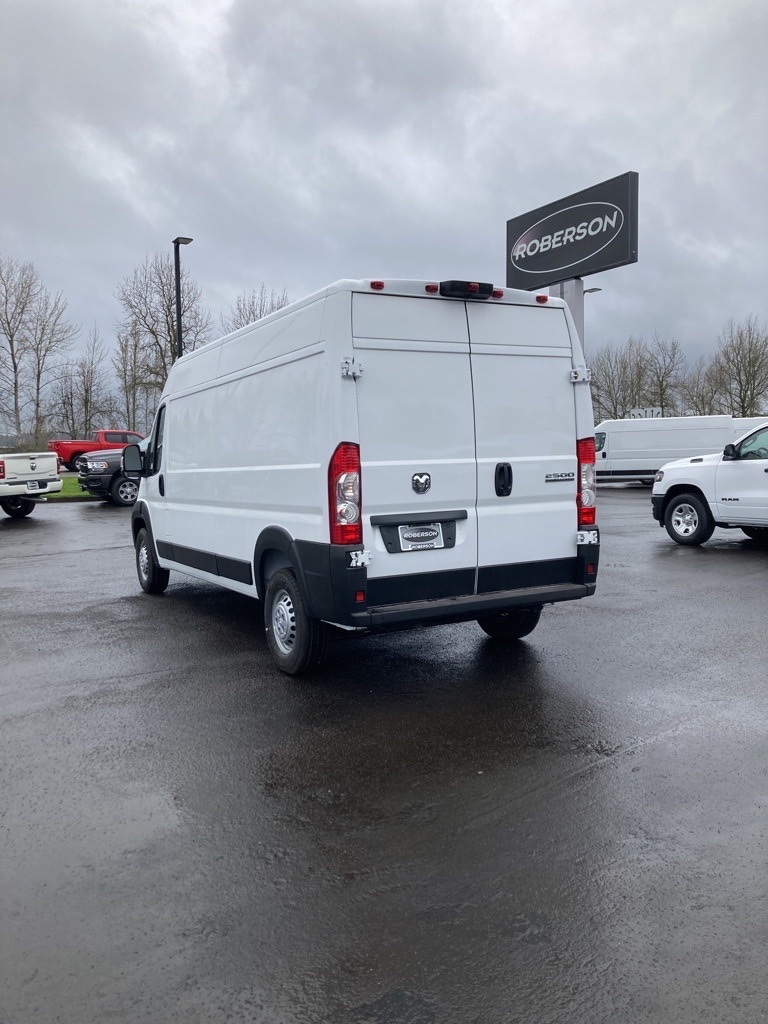 2025 Ram ProMaster 2500 photo 4