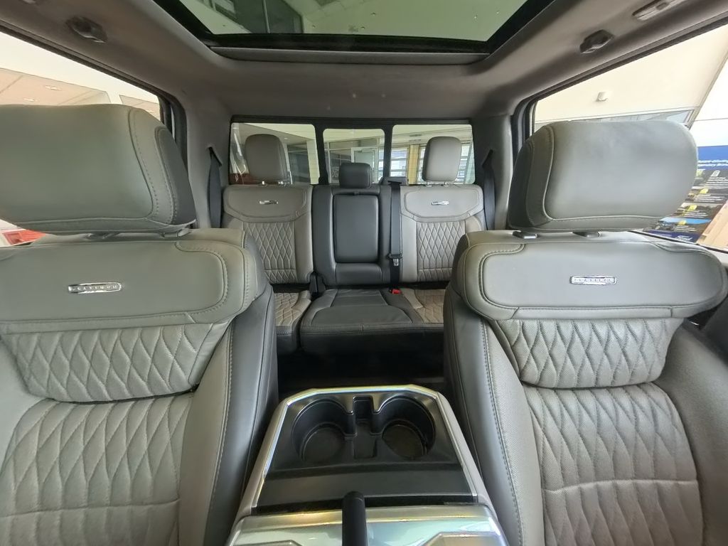 2024 Ford F-150 Platinum photo 26
