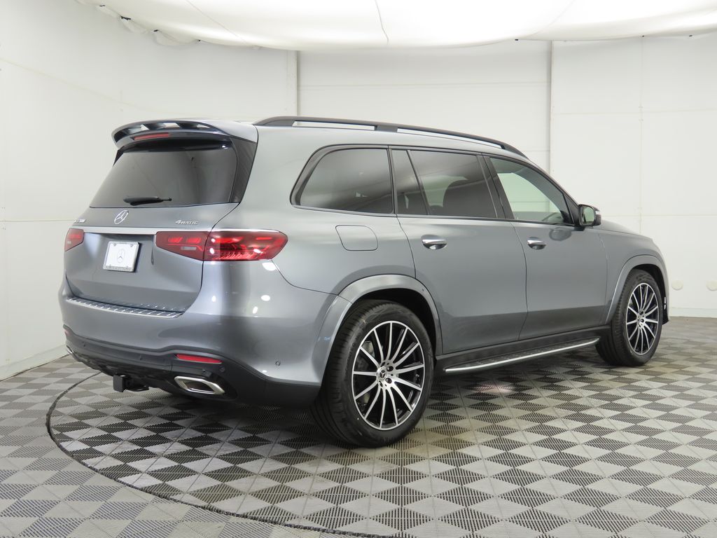 2026 Mercedes Benz GLS 580 4MATIC photo 5