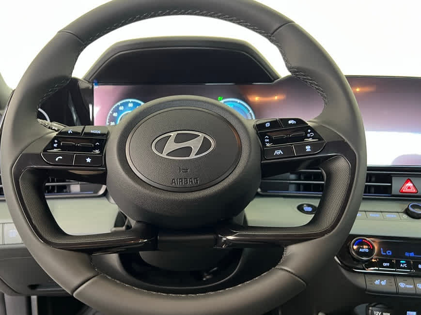 2025 Hyundai Elantra Hybrid Limited photo 30