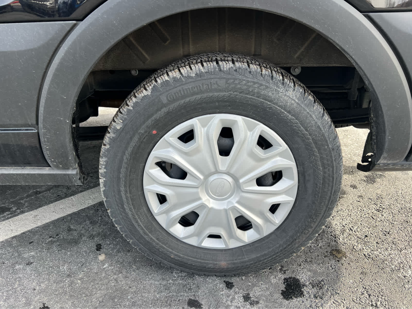 2024 Ford Transit Passenger Van XLT - Photo 14