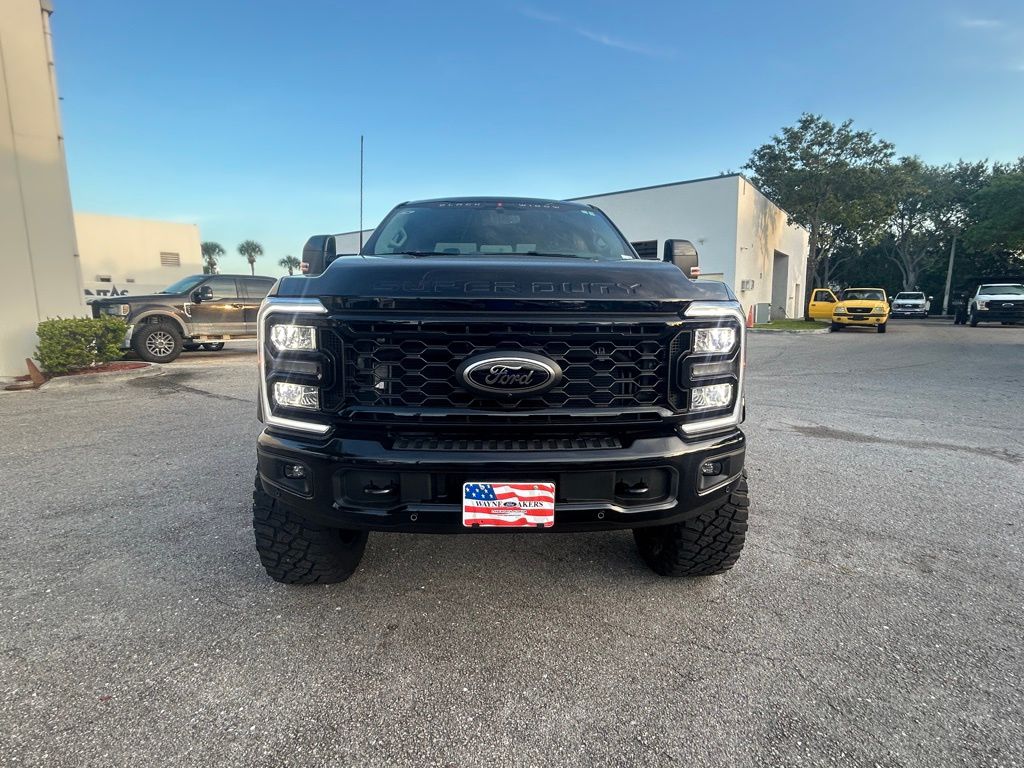 2025 Ford F-250 photo 8