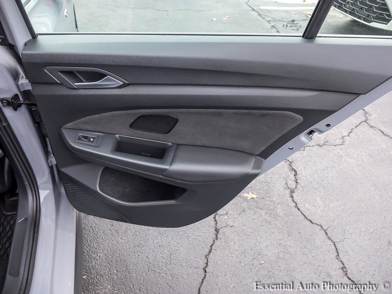 2025 VOLKSWAGEN GTI - Image 21