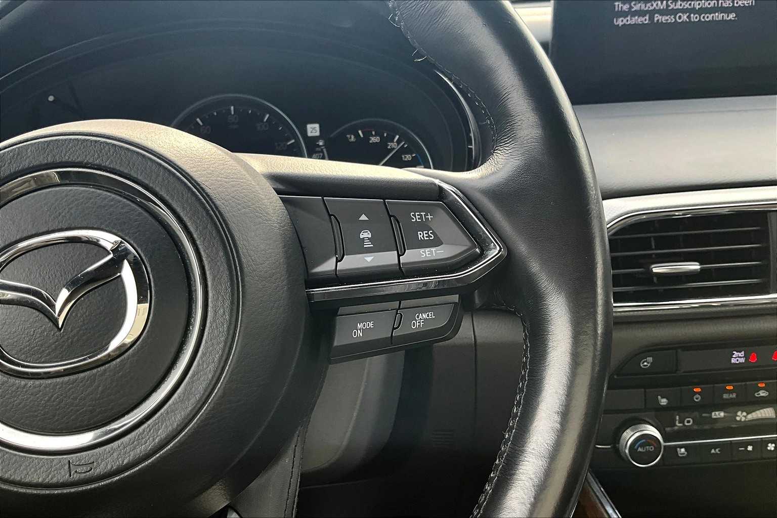 2022 Mazda CX-9 Signature photo 23