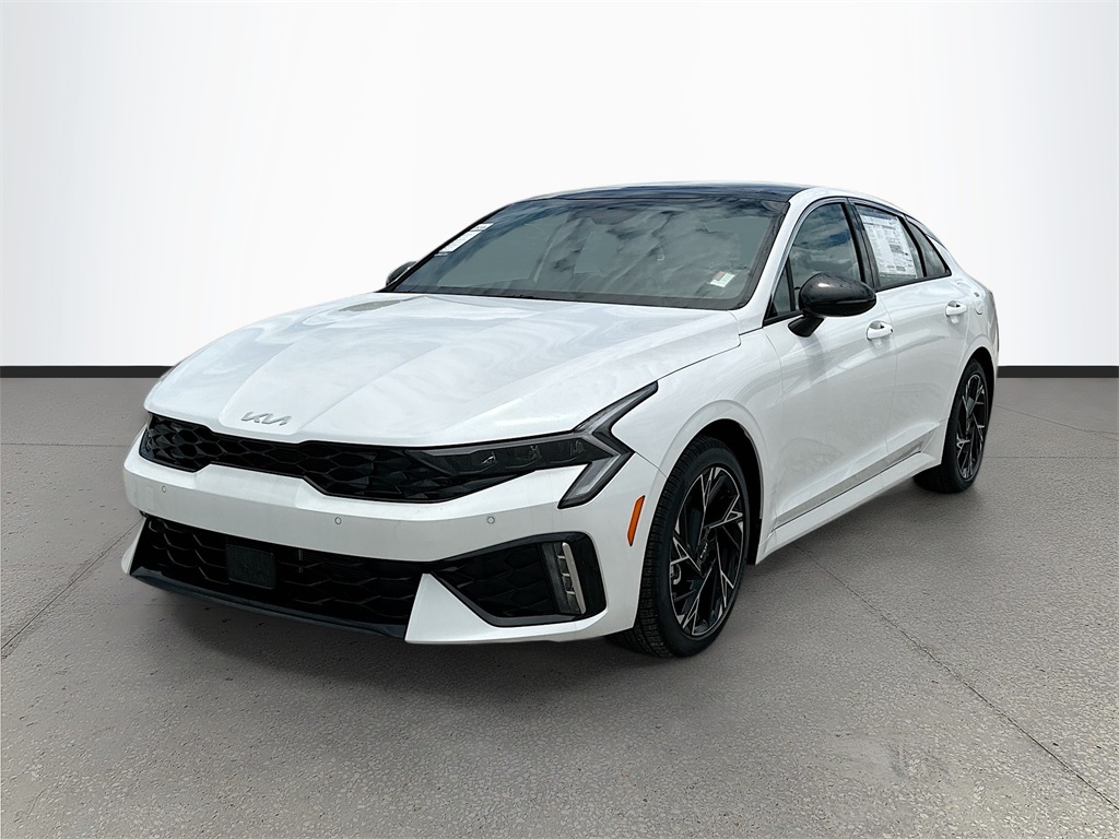 2025 Kia K5 GT-Line photo 3
