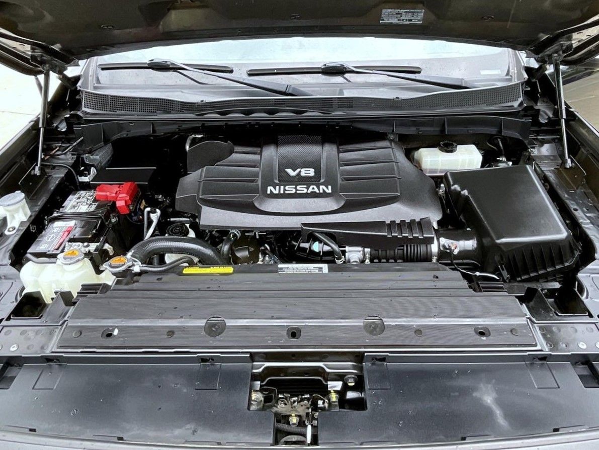 2020 Nissan Titan PRO-4X photo 24
