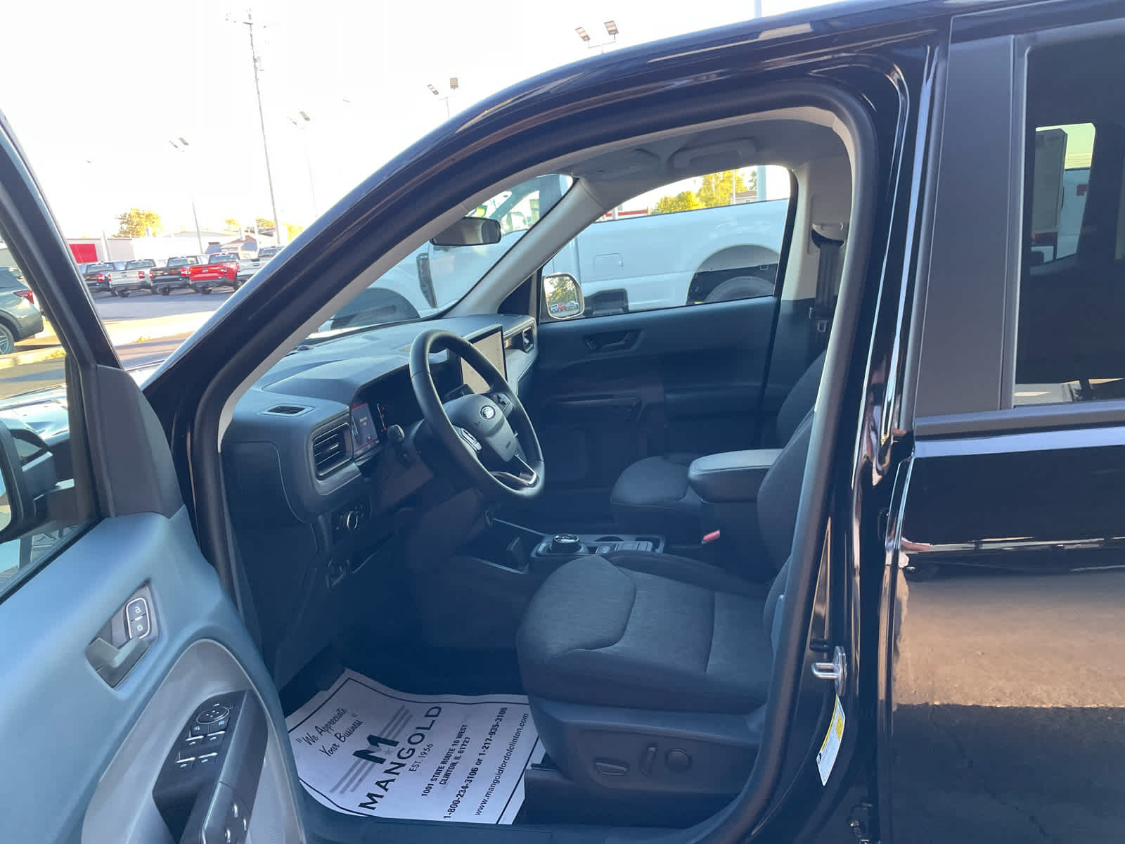 2025 Ford Maverick XLT photo 3