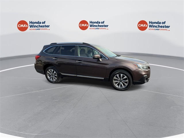 2019 Subaru Outback 3.6R Touring photo 10