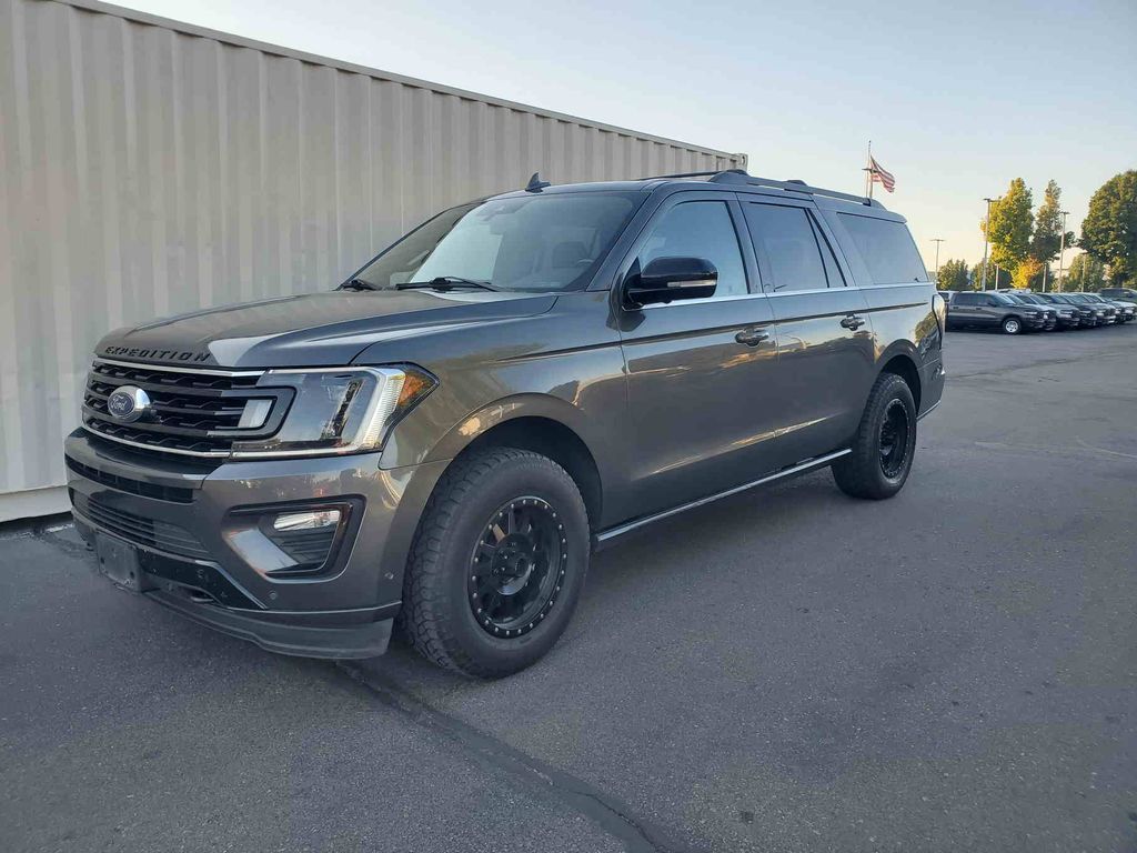 2021 Ford Expedition MAX Limited photo 2