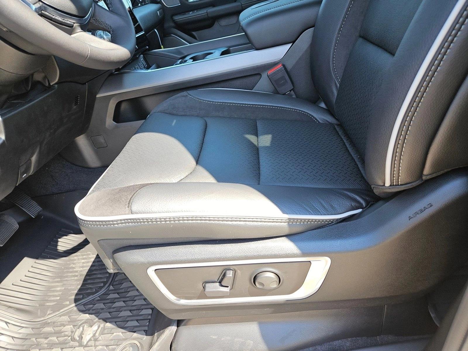 2026 Ram 1500 Laramie photo 4