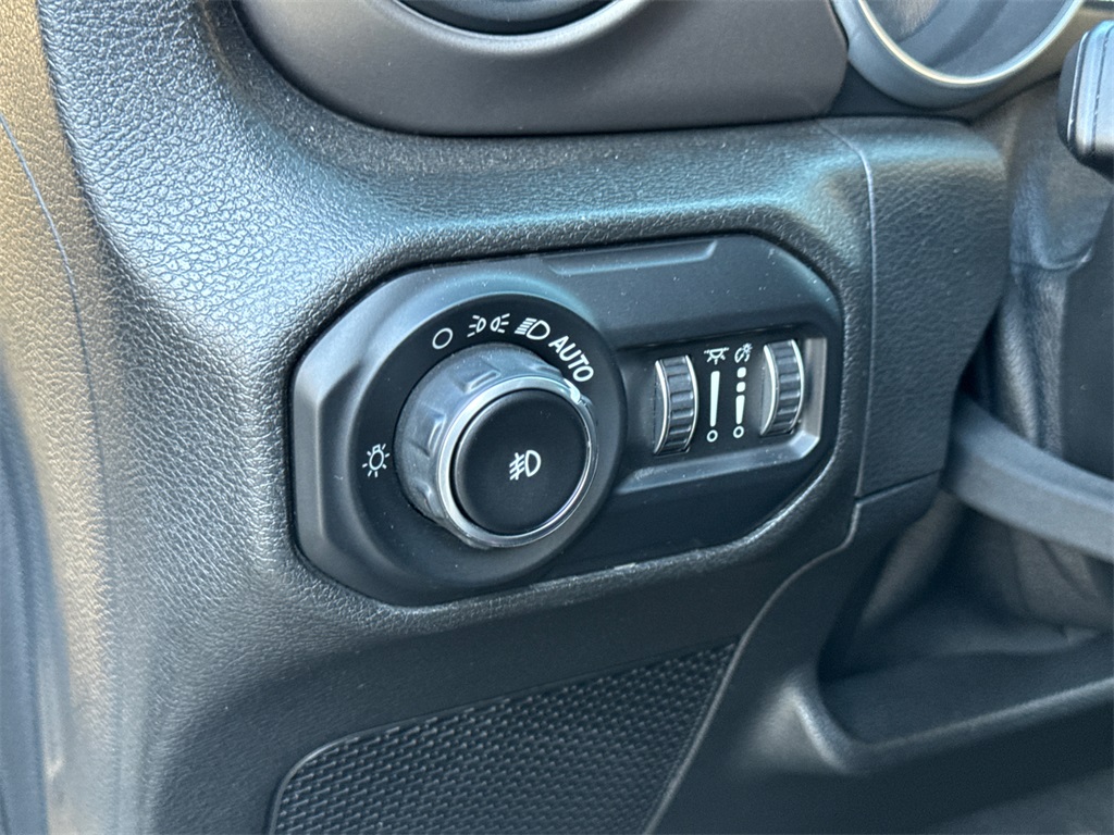 2018 Jeep Wrangler Unlimited Sport S photo 9
