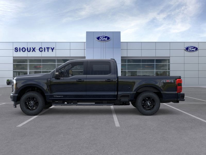 2025 Ford F-350 XL photo 3