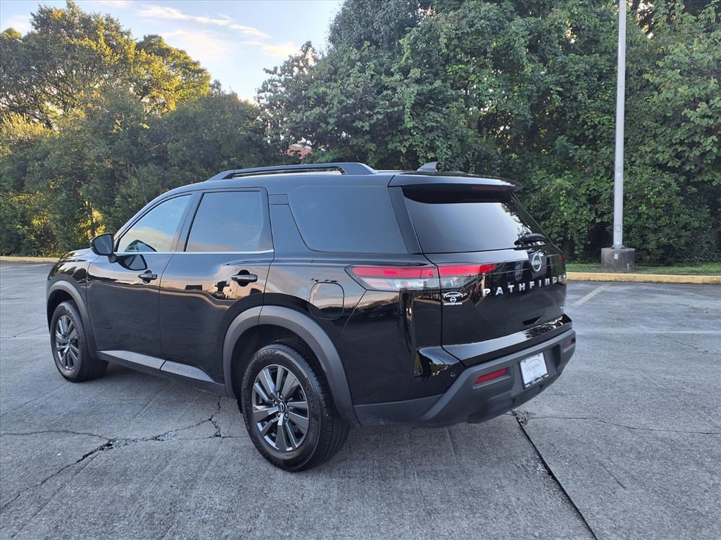 2024 Nissan Pathfinder SV photo 5