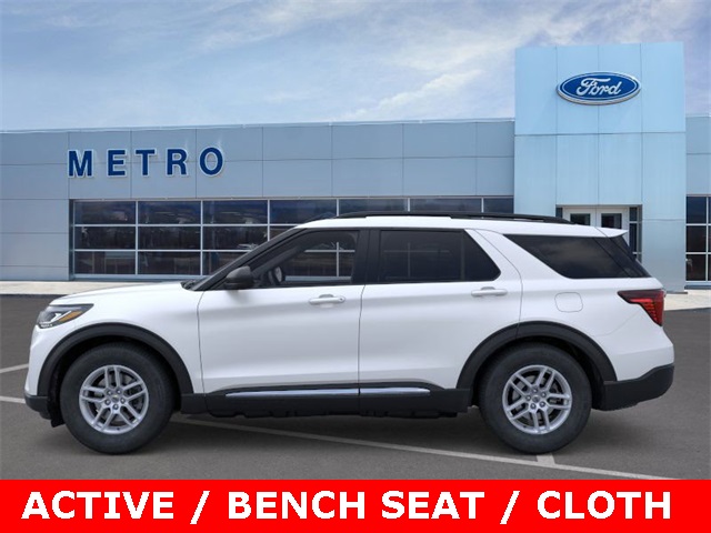 2025 Ford Explorer photo 29