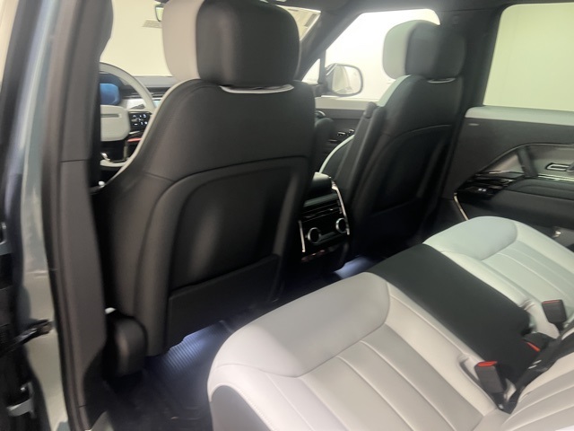 2025 Land Rover Range Rover Sport SE photo 19